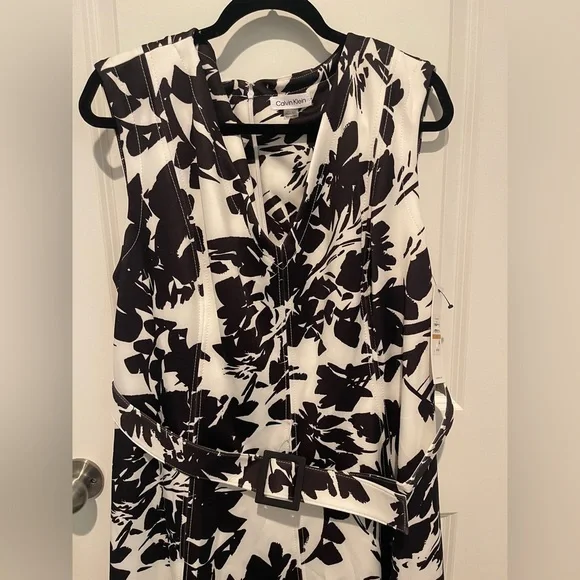 Calvin Klein Black and White Floral Dress - Picture 5 of 6